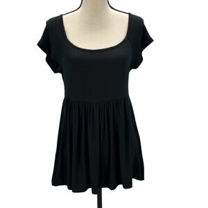 24Seven Short Sleeve Loose Fit Ruffle Bottom Blouse - Black - size Medium